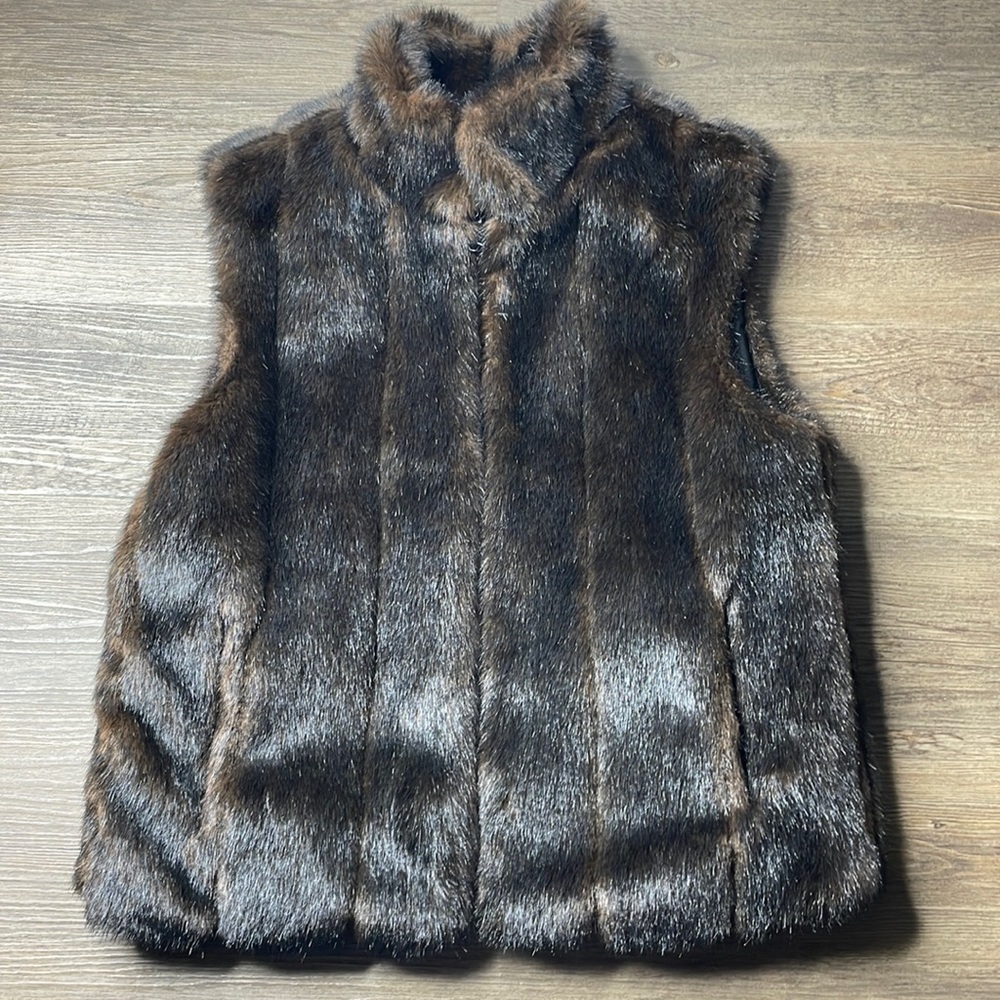 Women’s Brown Black, Faux Fur Reversible Vest, size small/medium